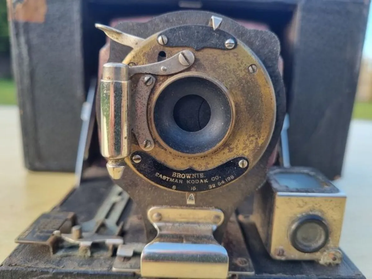 Kodak No3 Folding Brownie Camera Model D - Image 2
