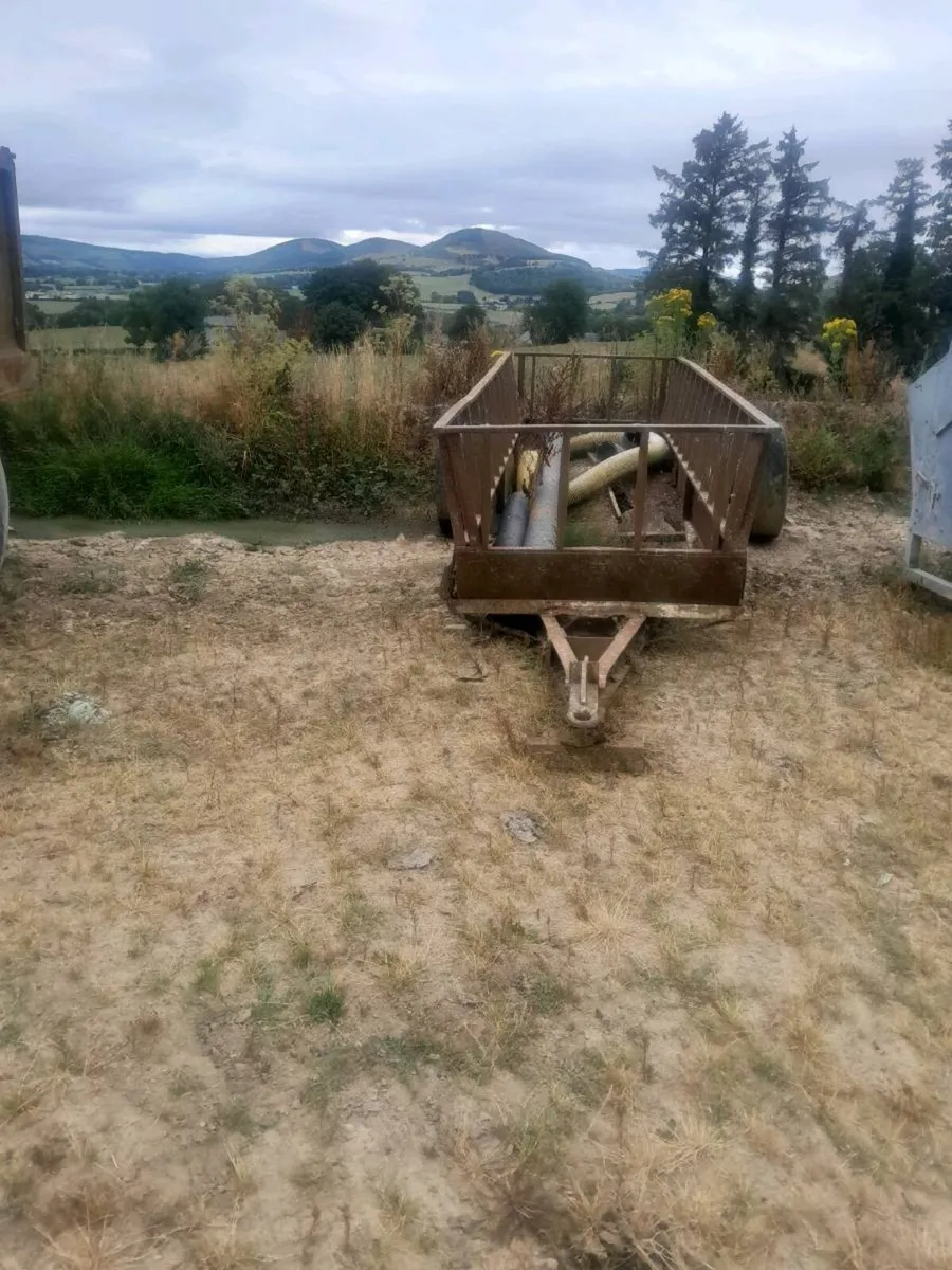 Feed trailer - Image 2
