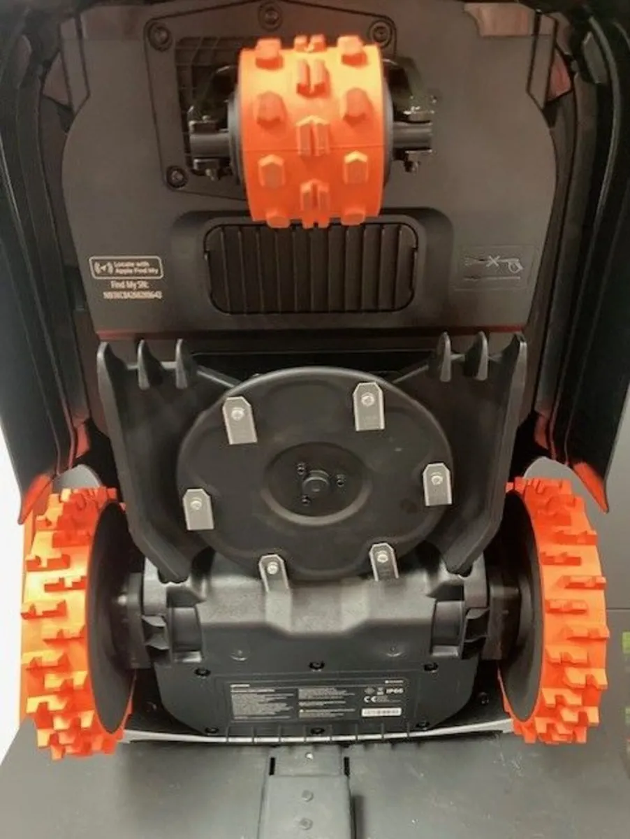 Segway Navimow i220 Lidar PRO - All wheel drive - Image 2