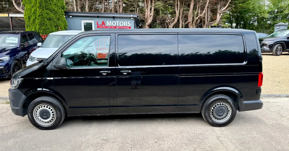 2020 Volkswagen Transporter T6 2.0TDI VAT INCLUDED - Image 3