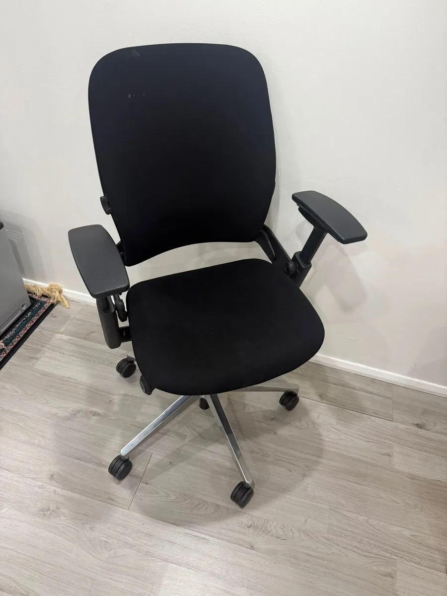 Steelcase Leap V2 Office Chair - Image 2