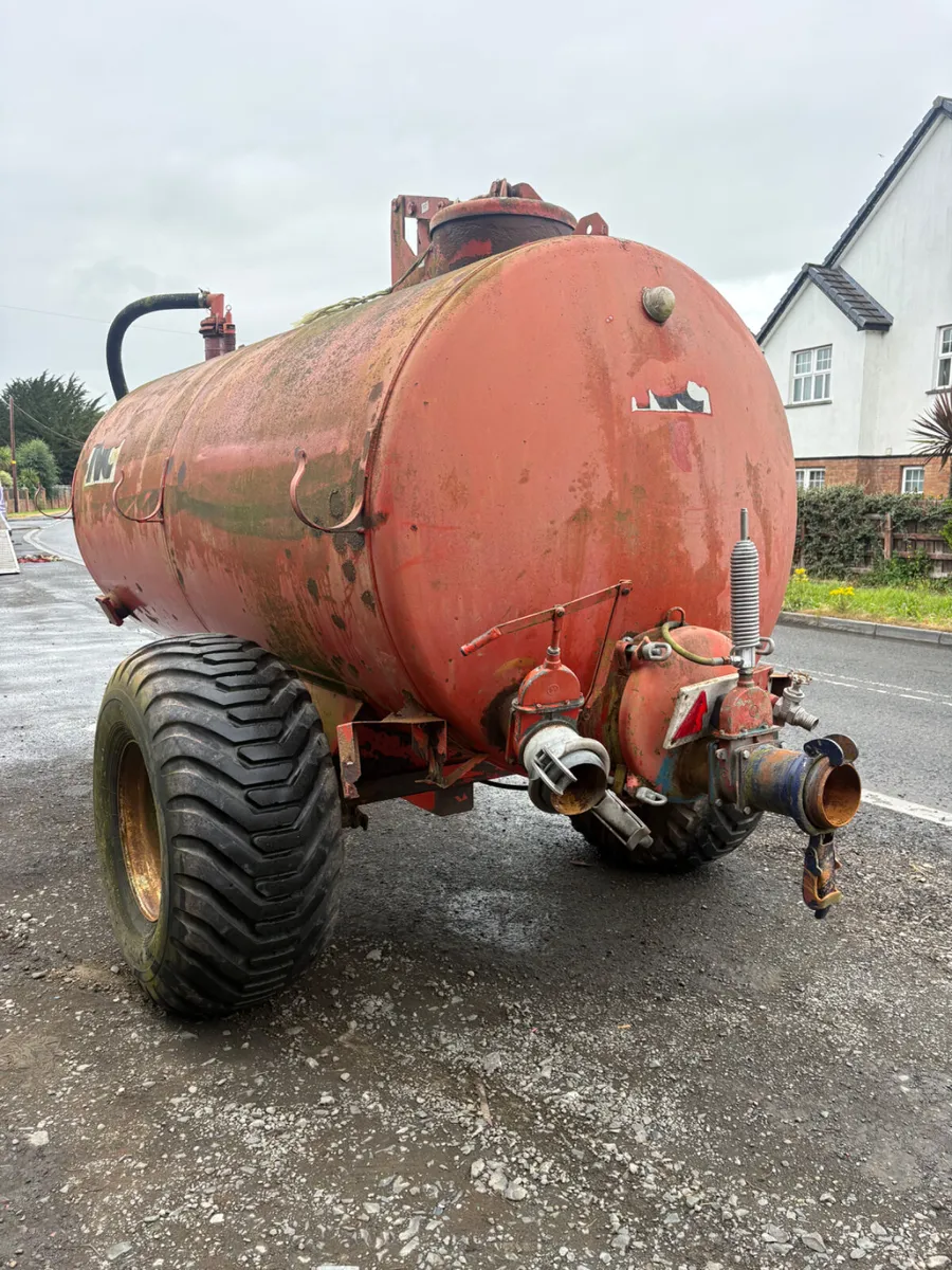 Nc 1850 gallon slurry tanker - Image 2