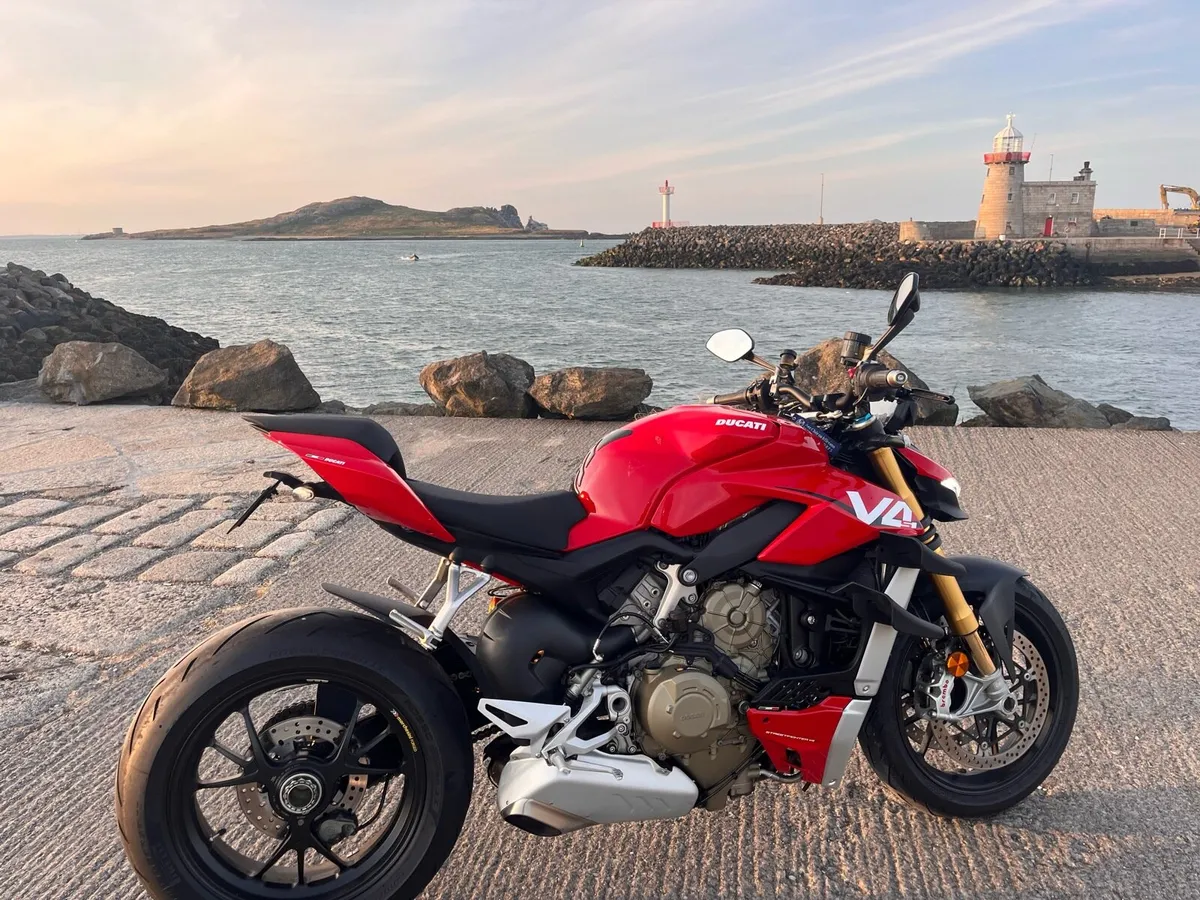 Ducati Streetfighter V4S - Image 1
