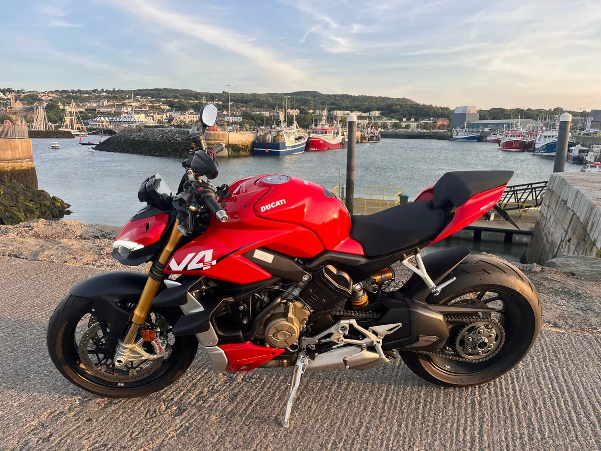 Ducati Streetfighter V4S - Image 2