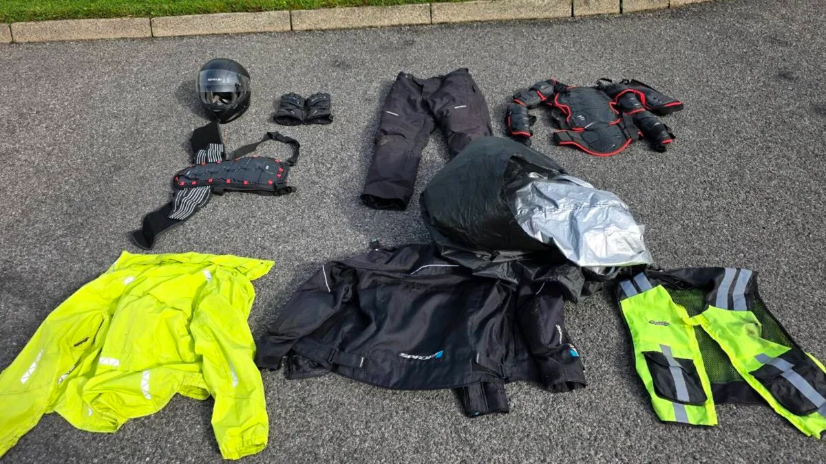 .motorcycle gear - Image 1