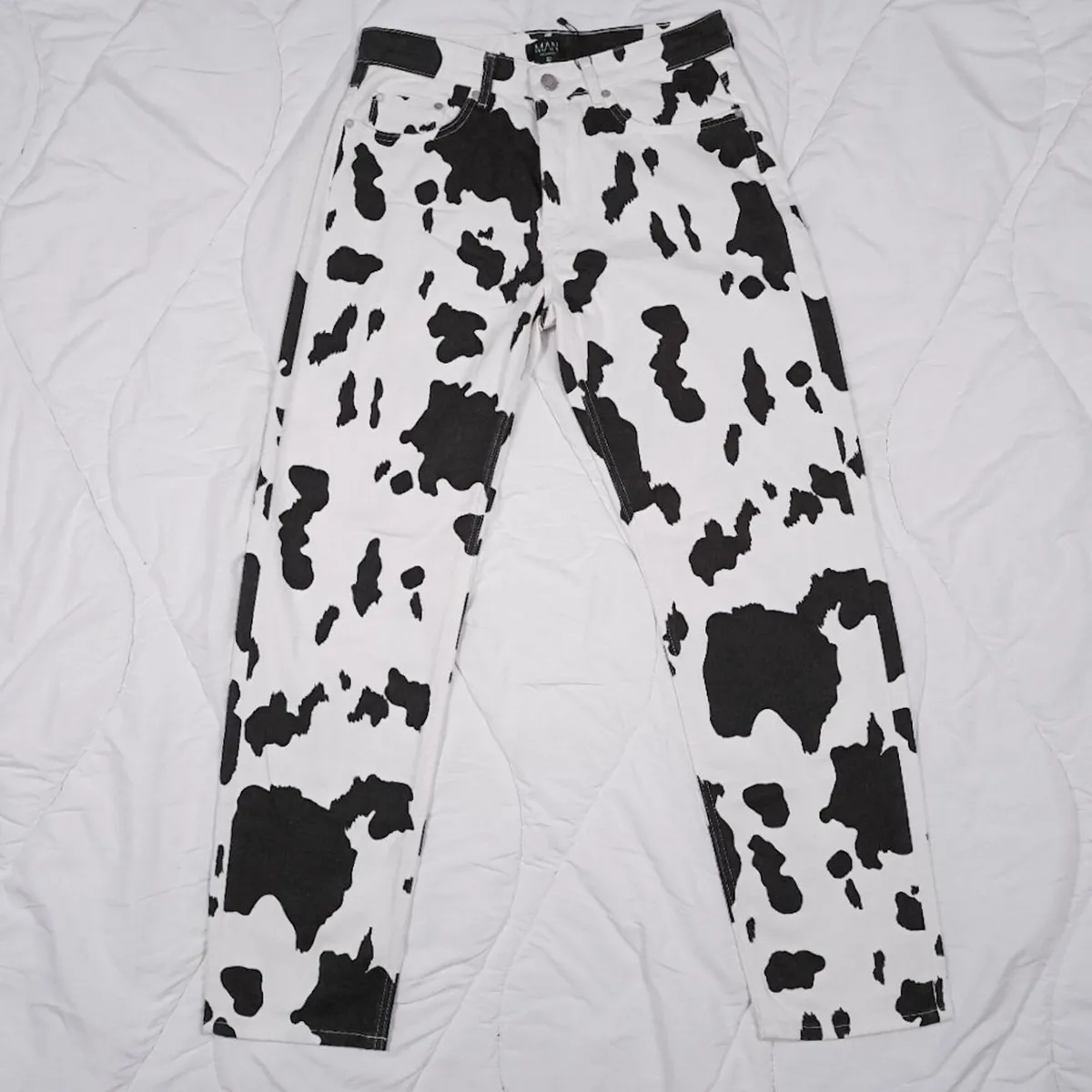 Boohoo White Black Cow Print Straight Jeans 32/31 - Image 1