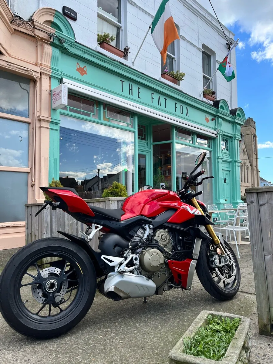 Ducati Streetfighter V4S - Image 4