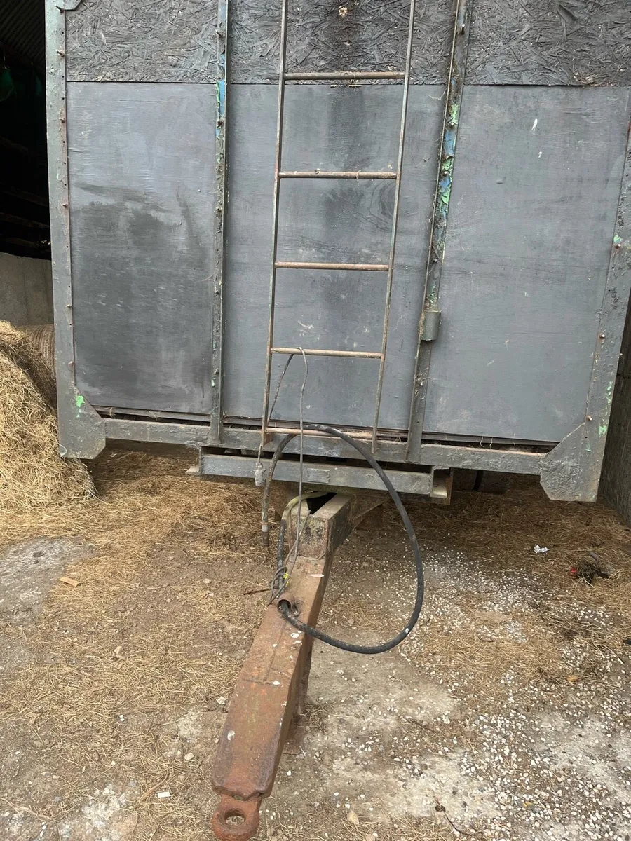 Grain trailer - Image 2