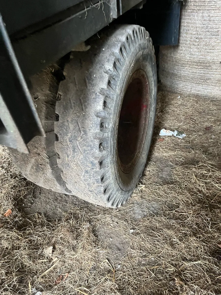 Grain trailer - Image 3