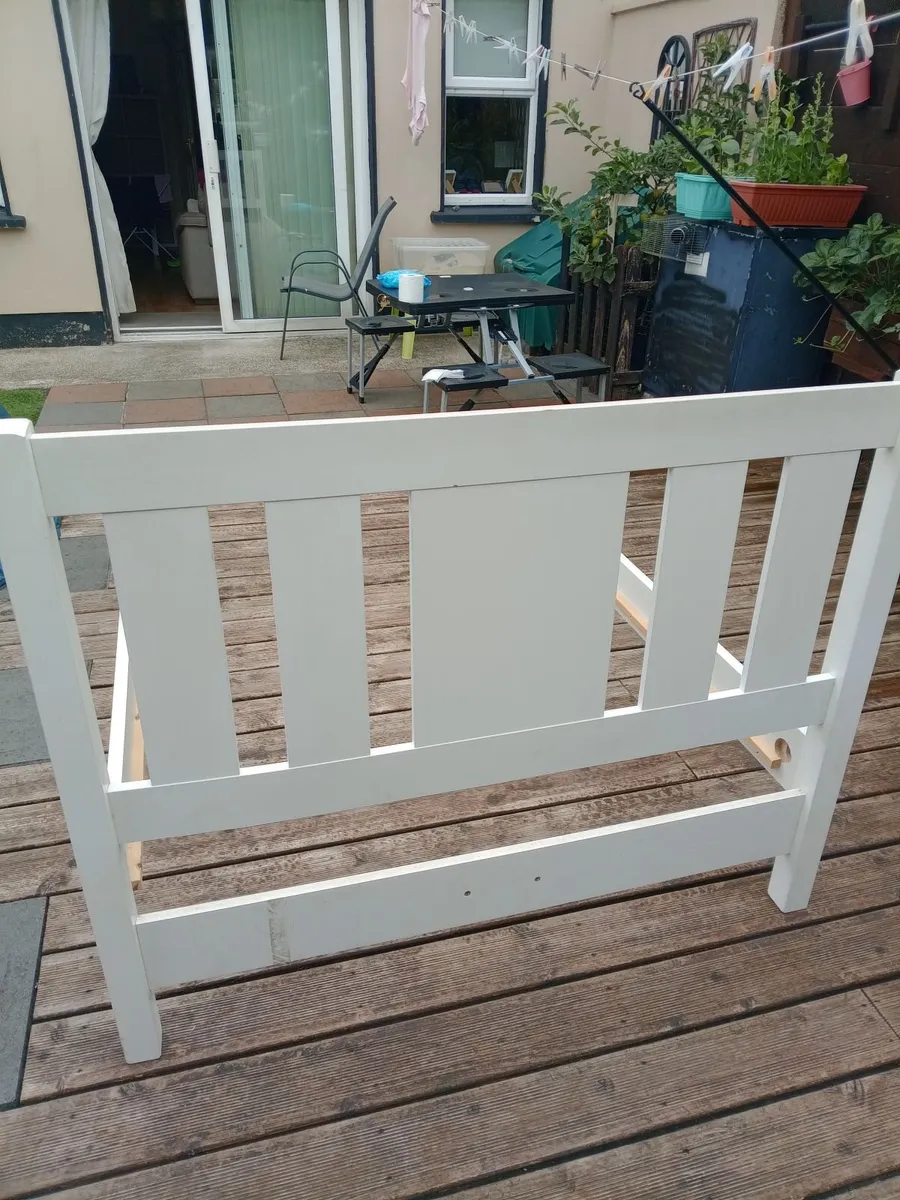 4ft white bedframe - Image 3