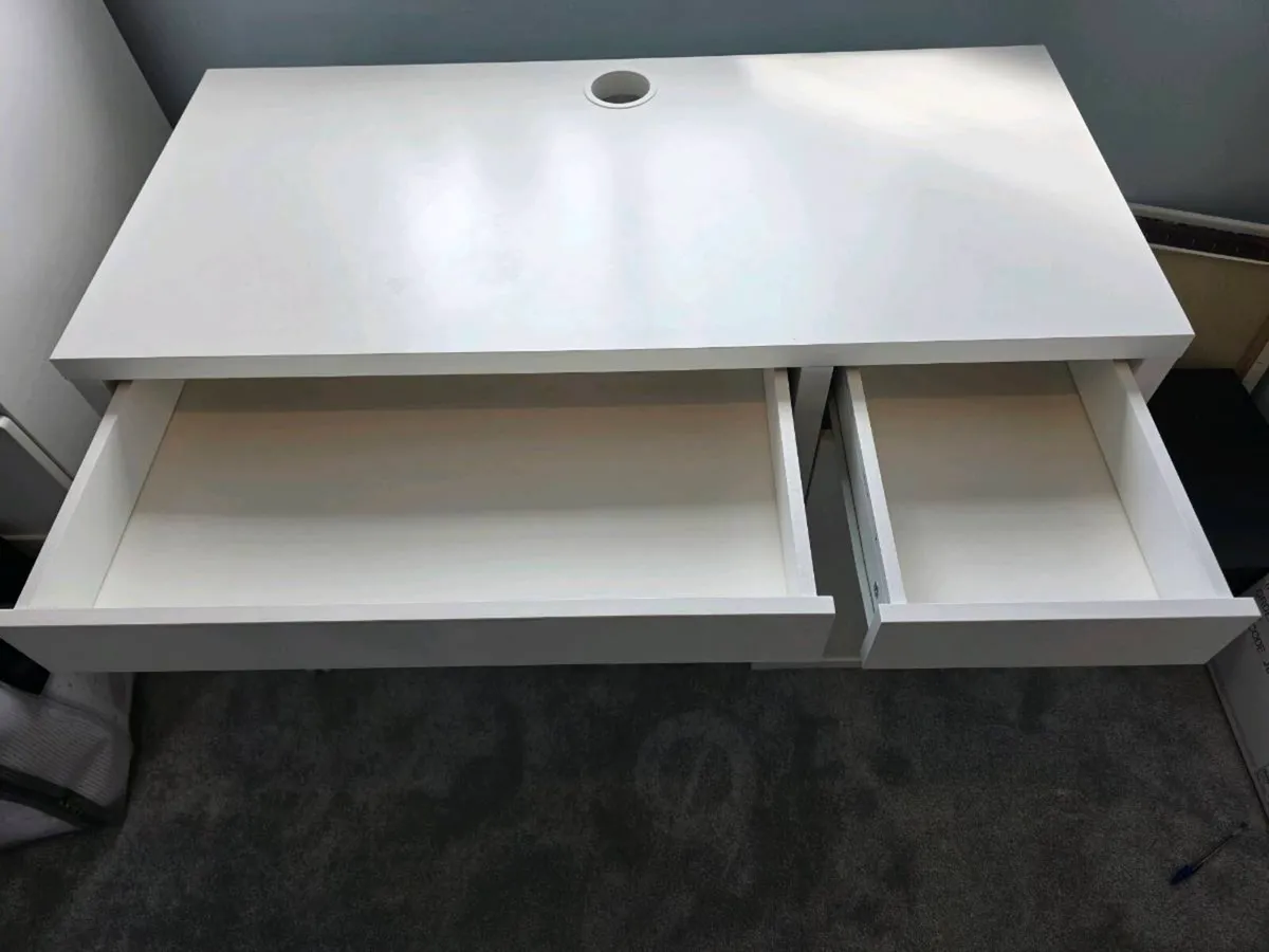 Desk - Image 3
