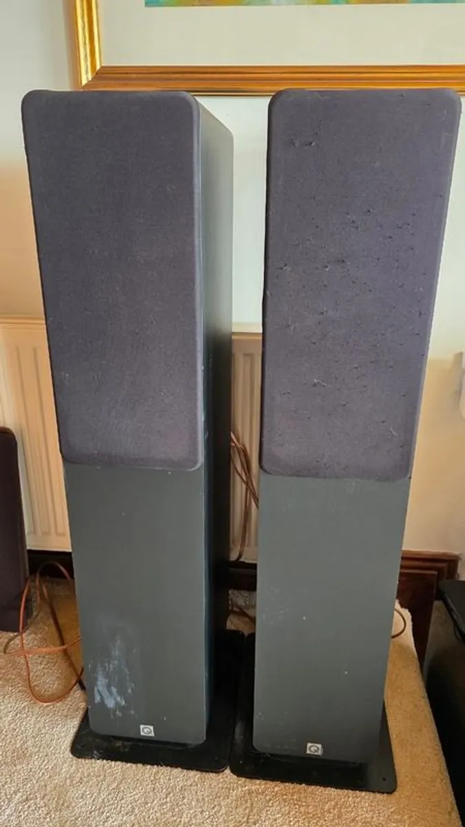 Q Acoustics 2050i Floorstanding Speakers. - Image 1