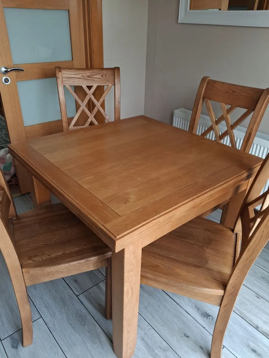 Table and 4 chairs - Image 4