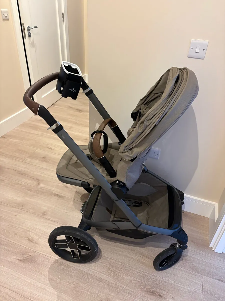 MAXI-COSI FAME PREMIUM TRAVEL SYSTEM - Image 2