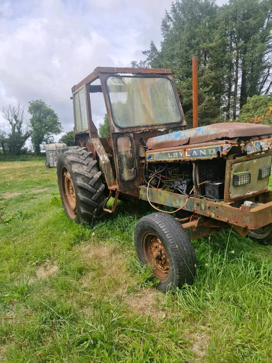 Leyland Tractor 2100 - 6CYL - Image 1