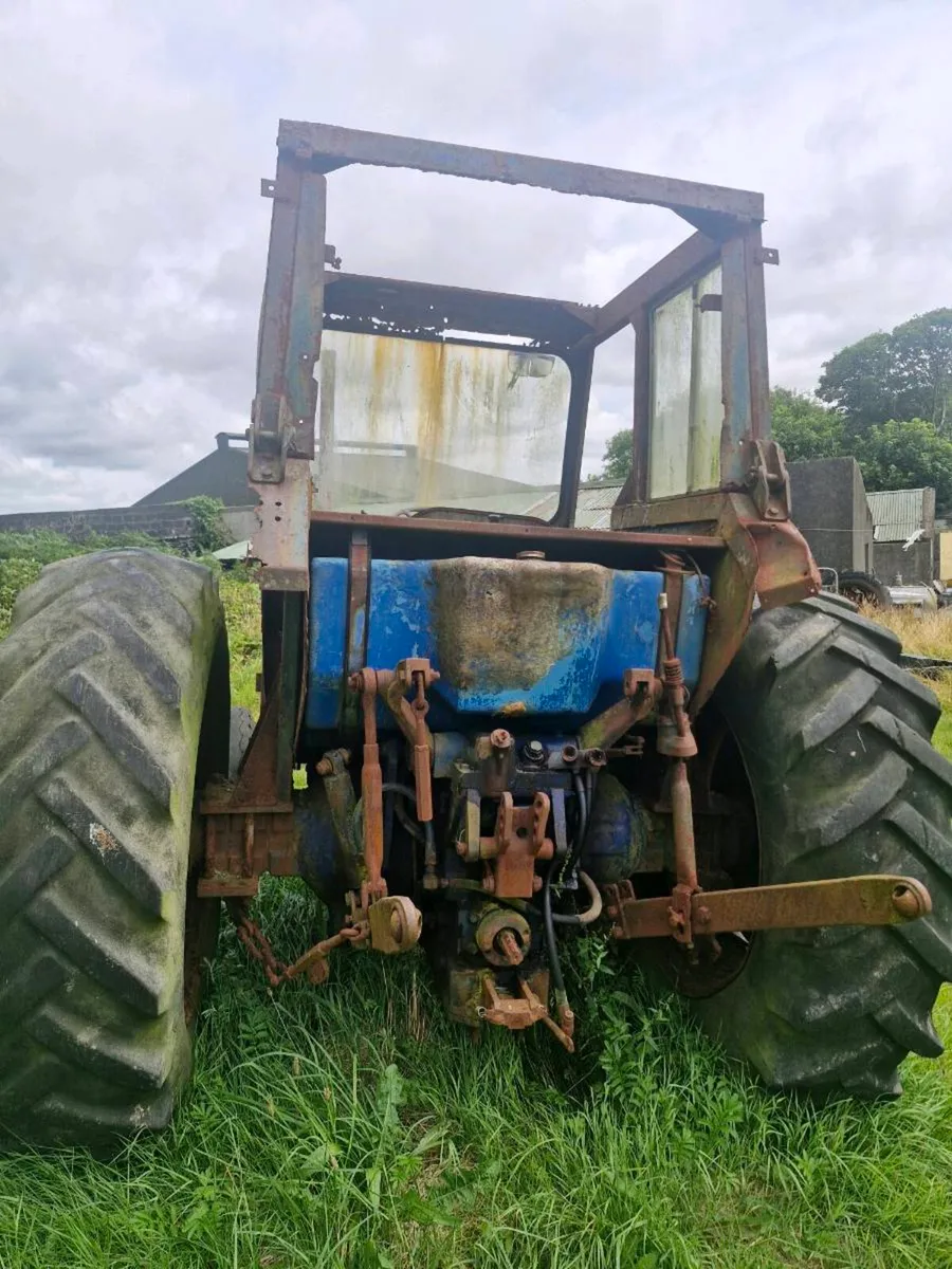 Leyland Tractor 2100 - 6CYL - Image 3