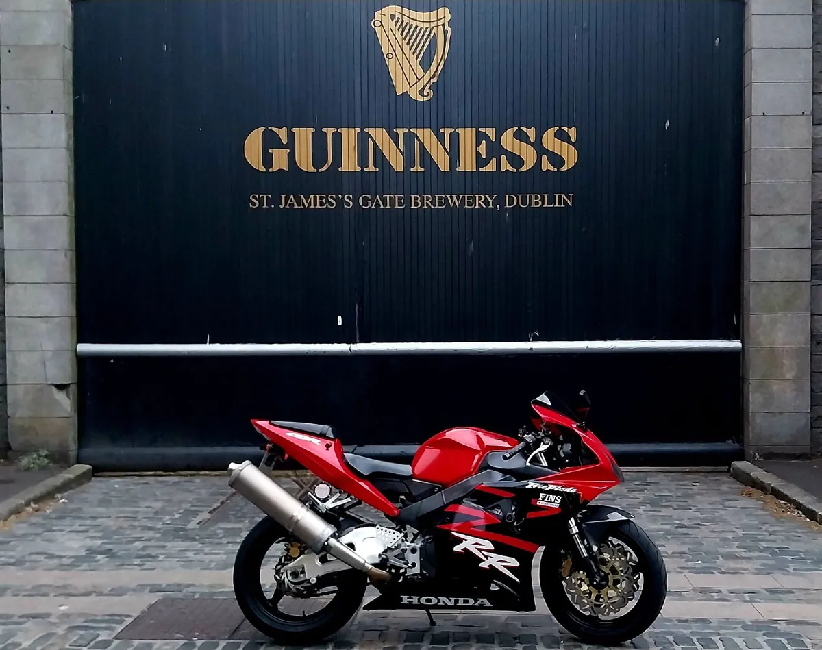 02 HONDA CBR954RR - Image 1