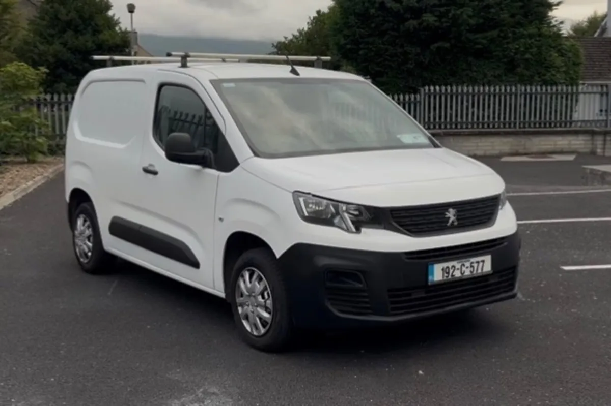 2019 Peugeot Partner 3 Seater Doe 05.27. Low Miles - Image 1