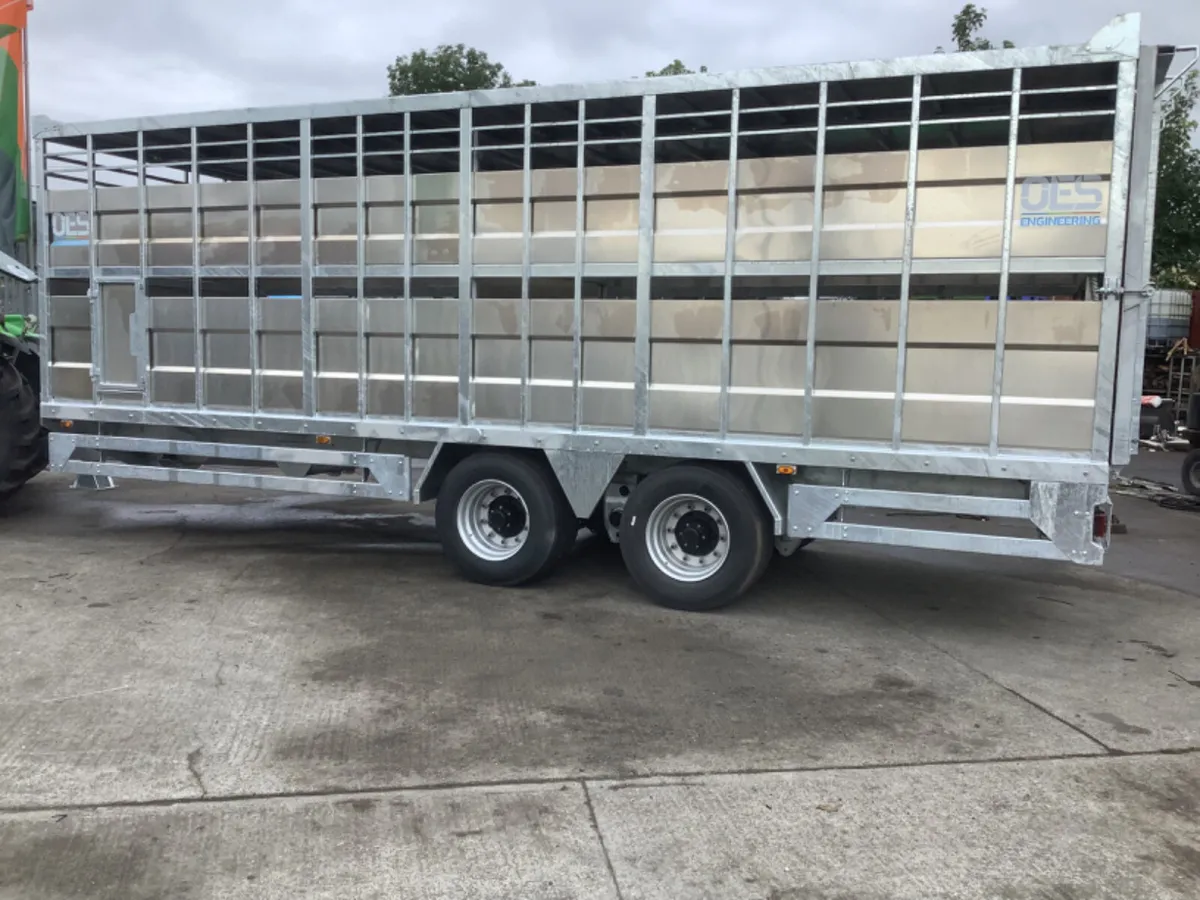 New 24 ft. OES cattle trailer - Image 1