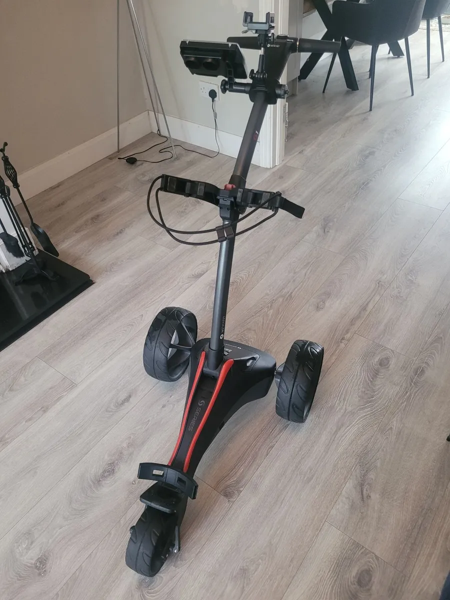 motocaddy s1 electric golf trolley - Image 1
