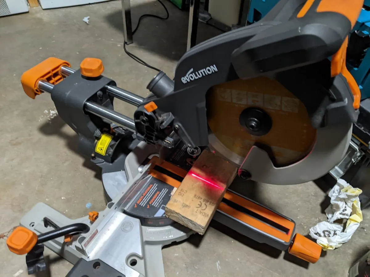 Evolution Sliding Compound Mitre Saw - Image 4