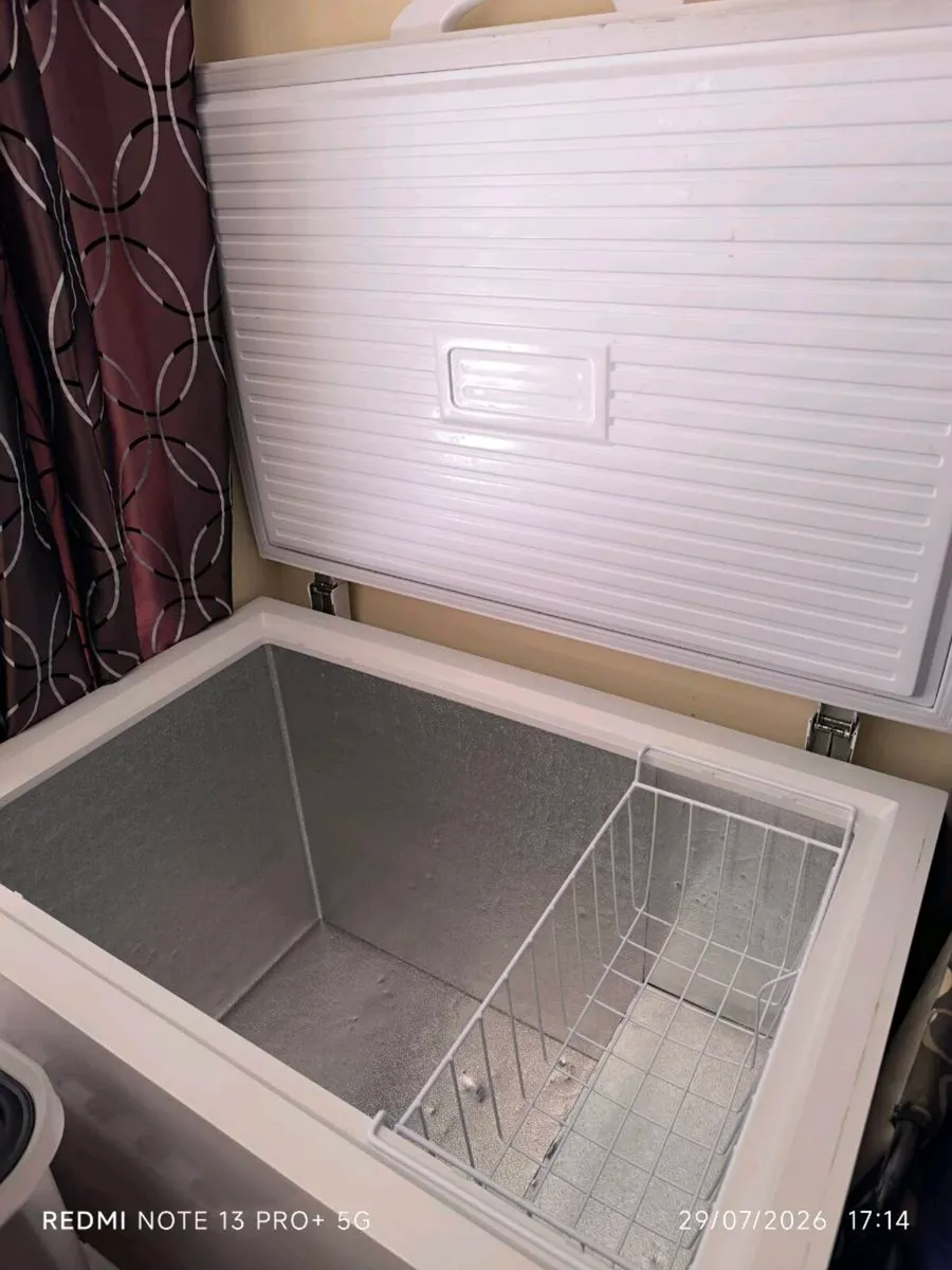 Chest freezer - Image 1