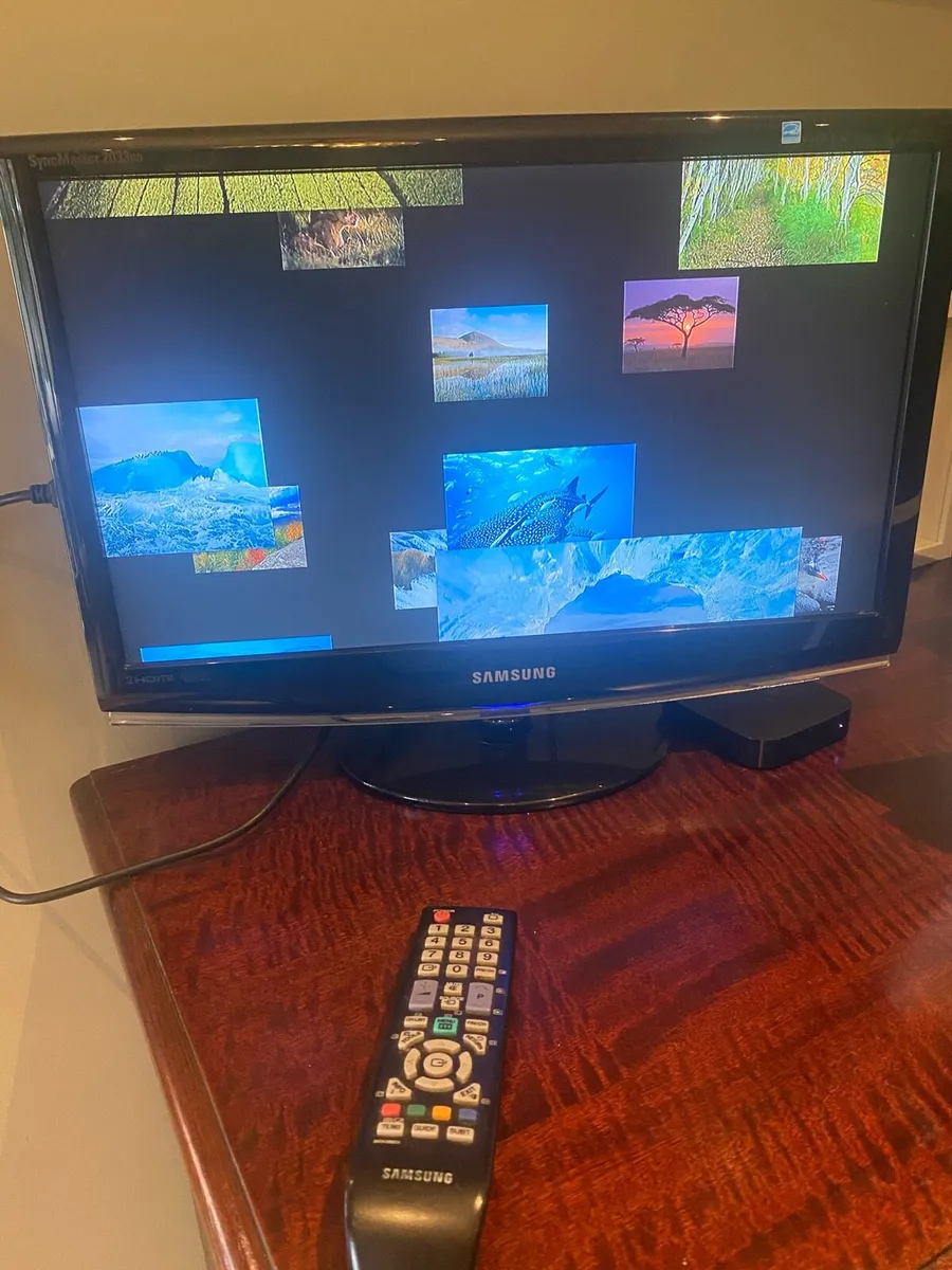 Samsung TV 20 inch - Image 1