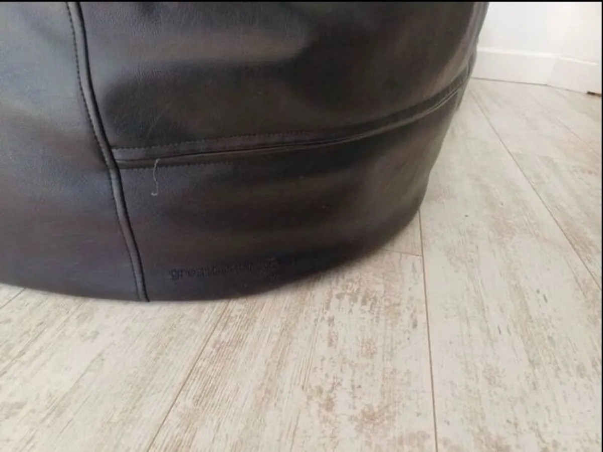Two black leather-feel bean bags - Image 4