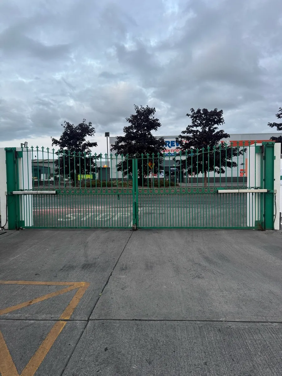 Industrial galvanised dipped Gates - Image 2