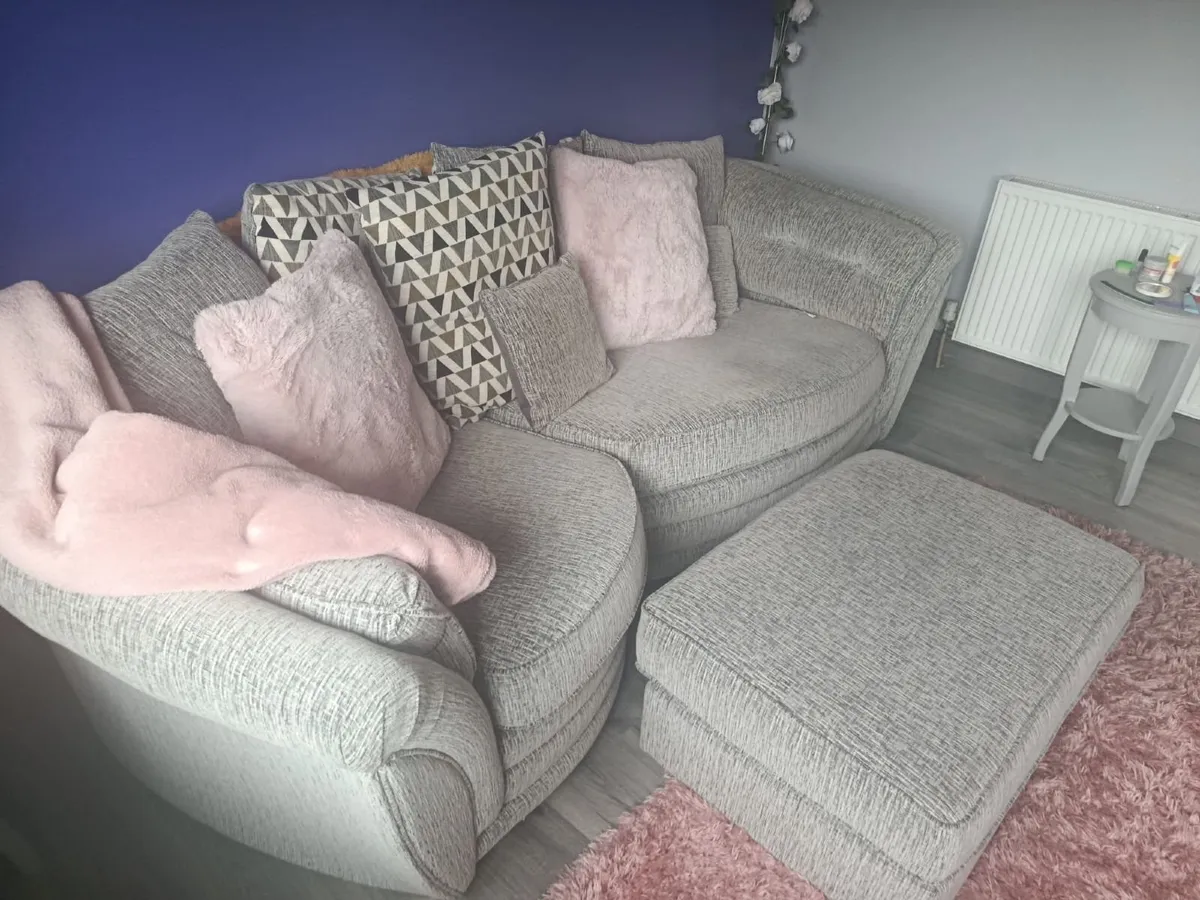 Sofa - Image 4
