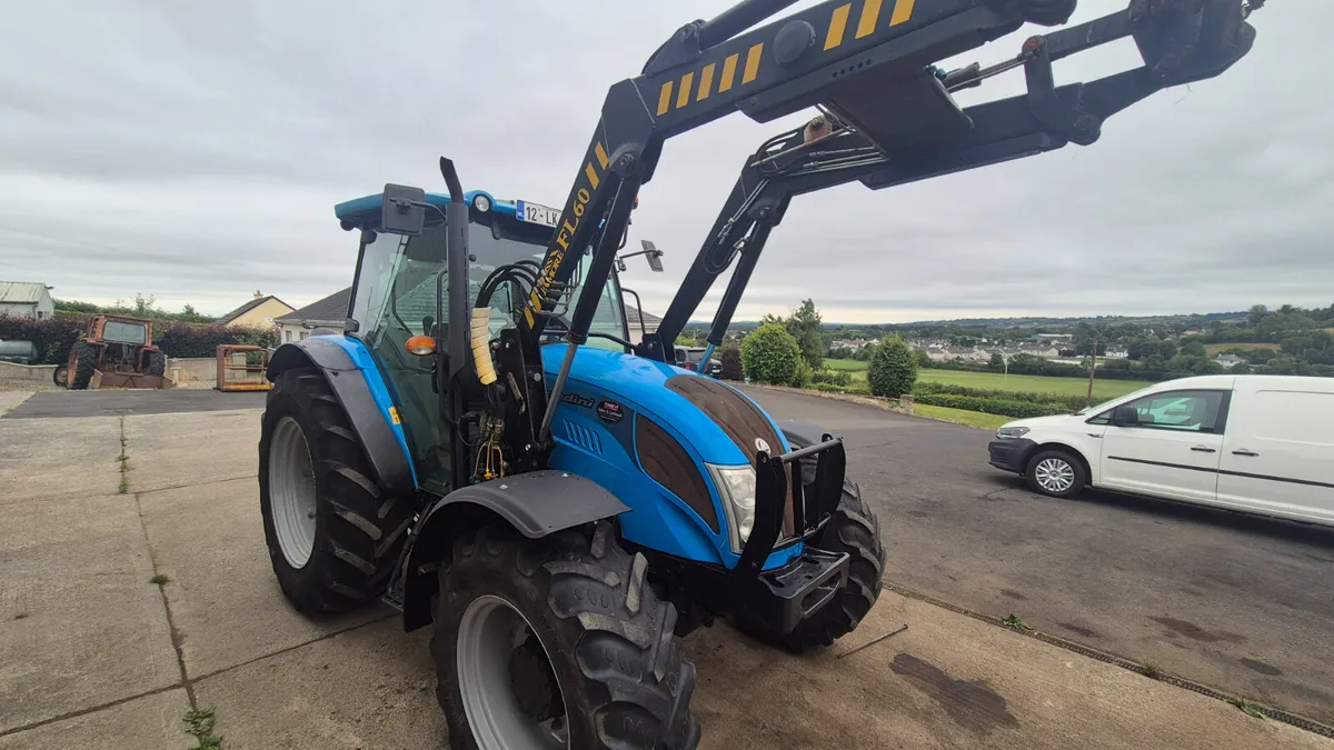 LANDINI 5-110 H & LOADER - Image 1