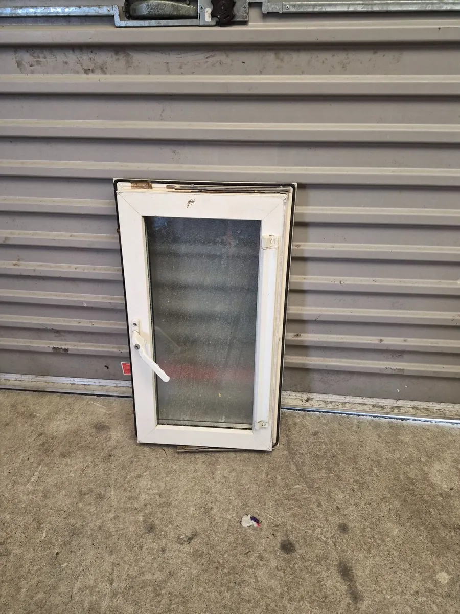 Double glaze second hand window