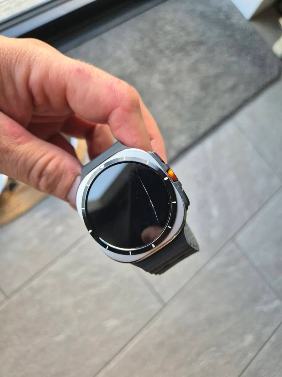 Samsung Galaxy Watch Ultra - Image 1