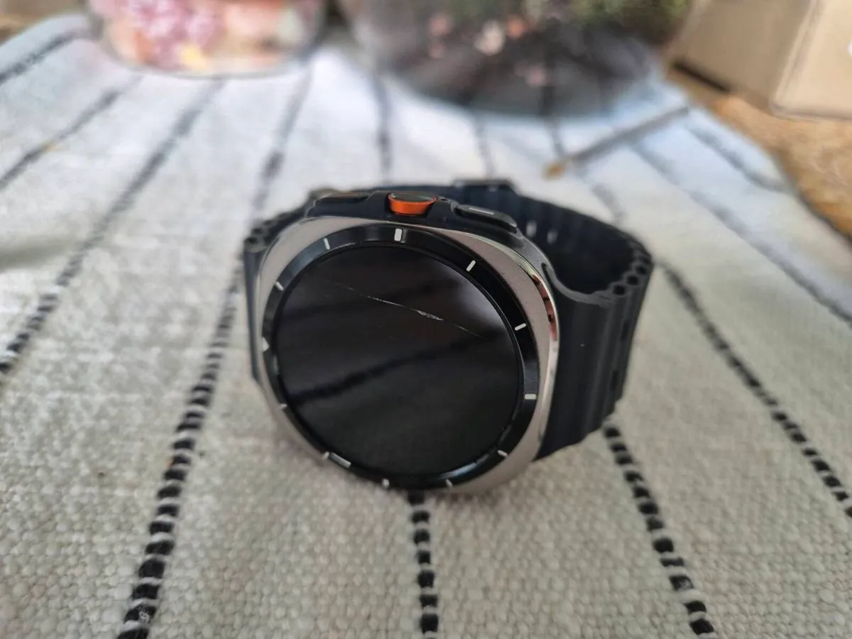 Samsung Galaxy Watch Ultra - Image 2