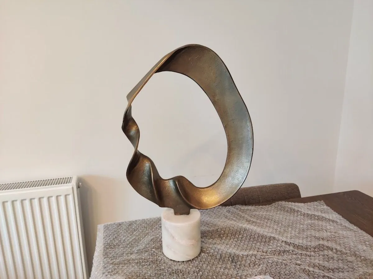 Kentford Sculpture/Ornament for Home Interiors - Image 1