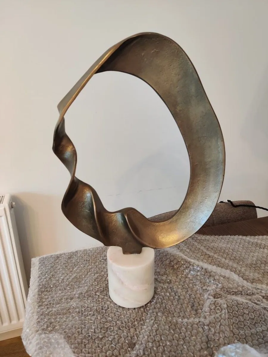 Kentford Sculpture/Ornament for Home Interiors - Image 3