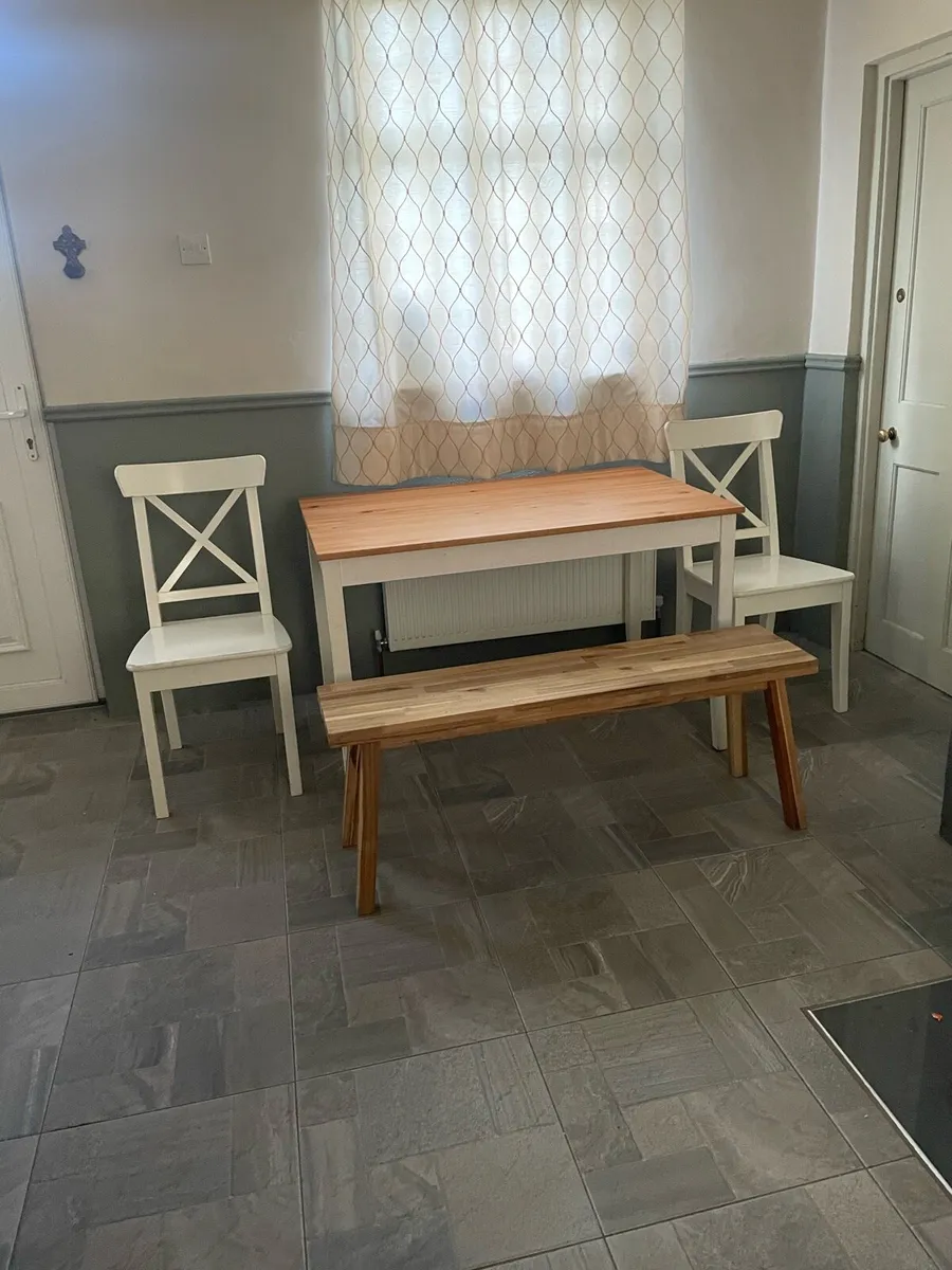 Table and 2 chairs with bench - Image 1