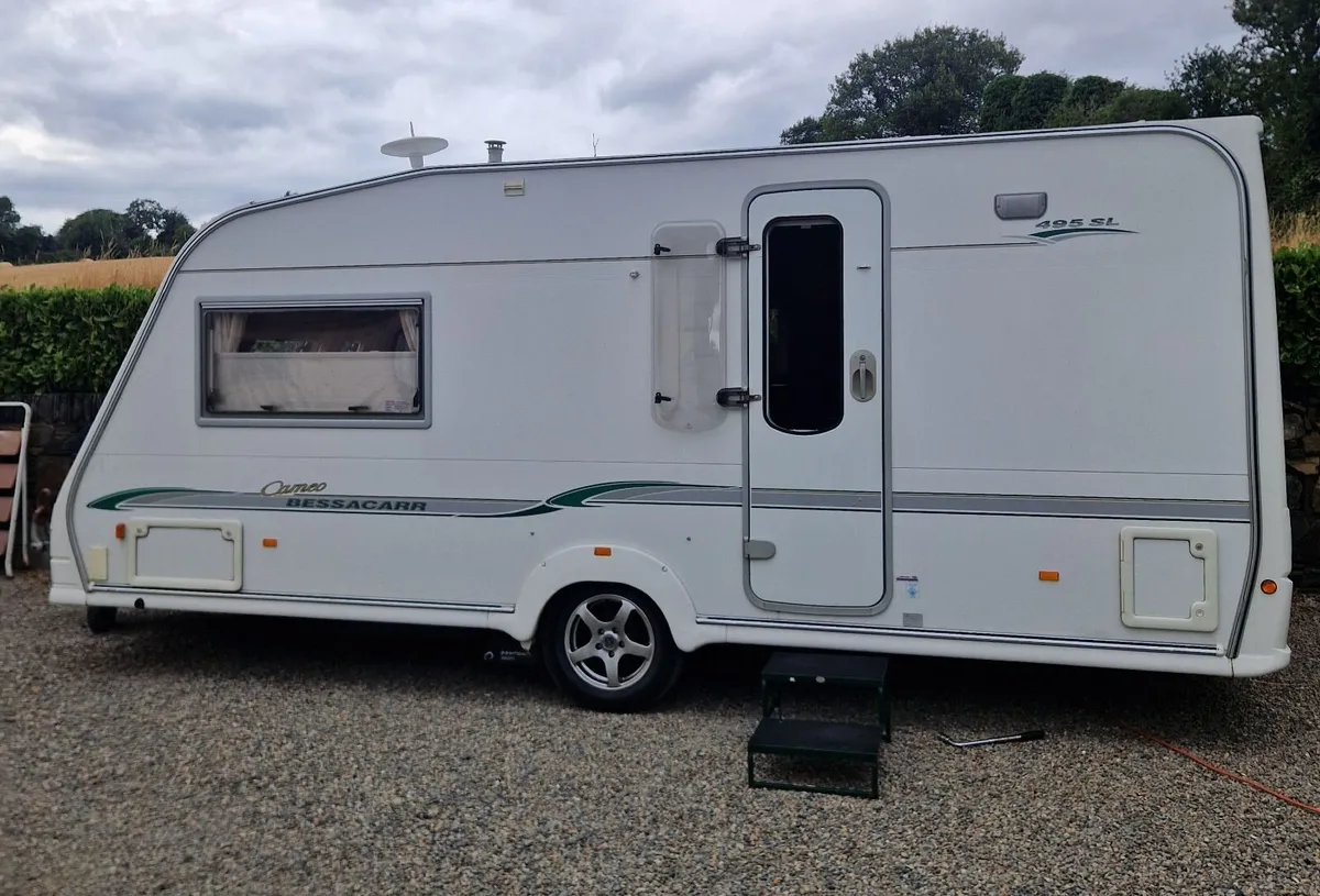 Cameo Bessacarr Caravan - Image 4
