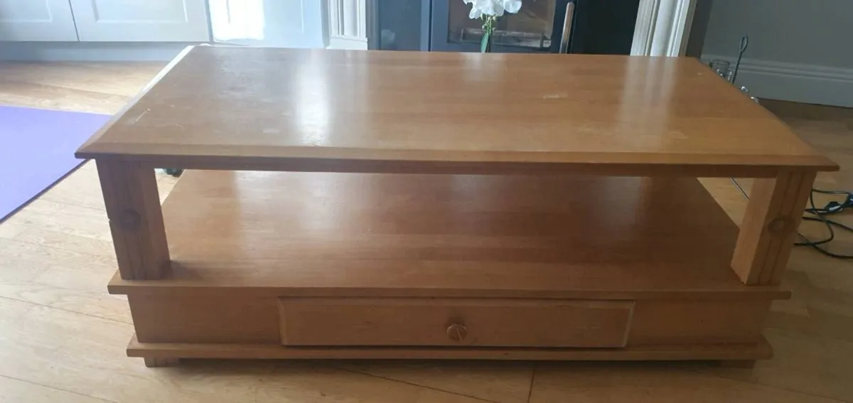 Pine Coffee table - Image 1