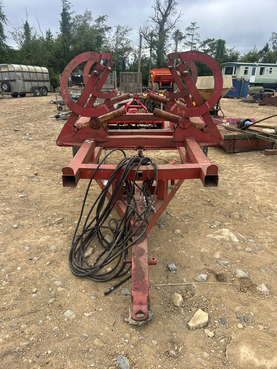 4 bale chaser - Image 2