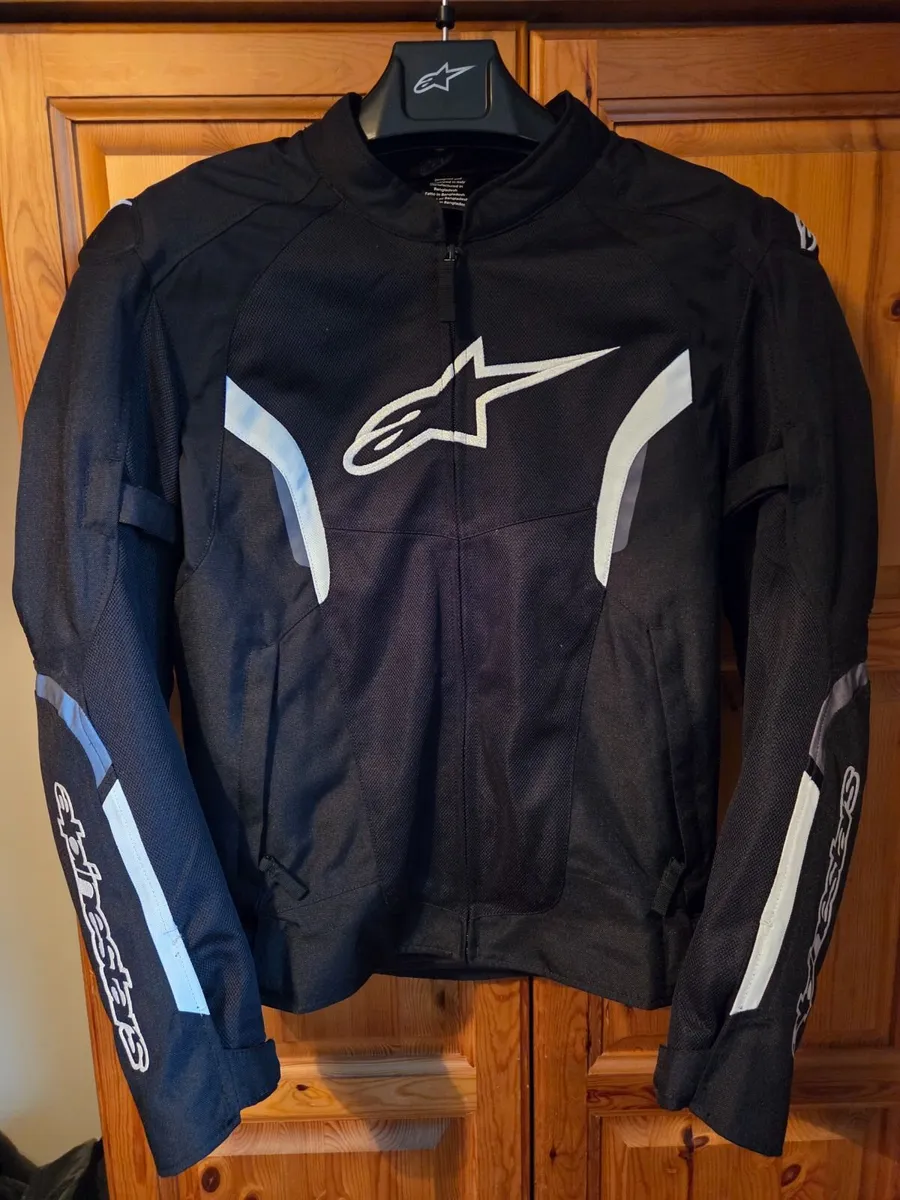 Alpinestars Motorcycle Jacket - Image 2
