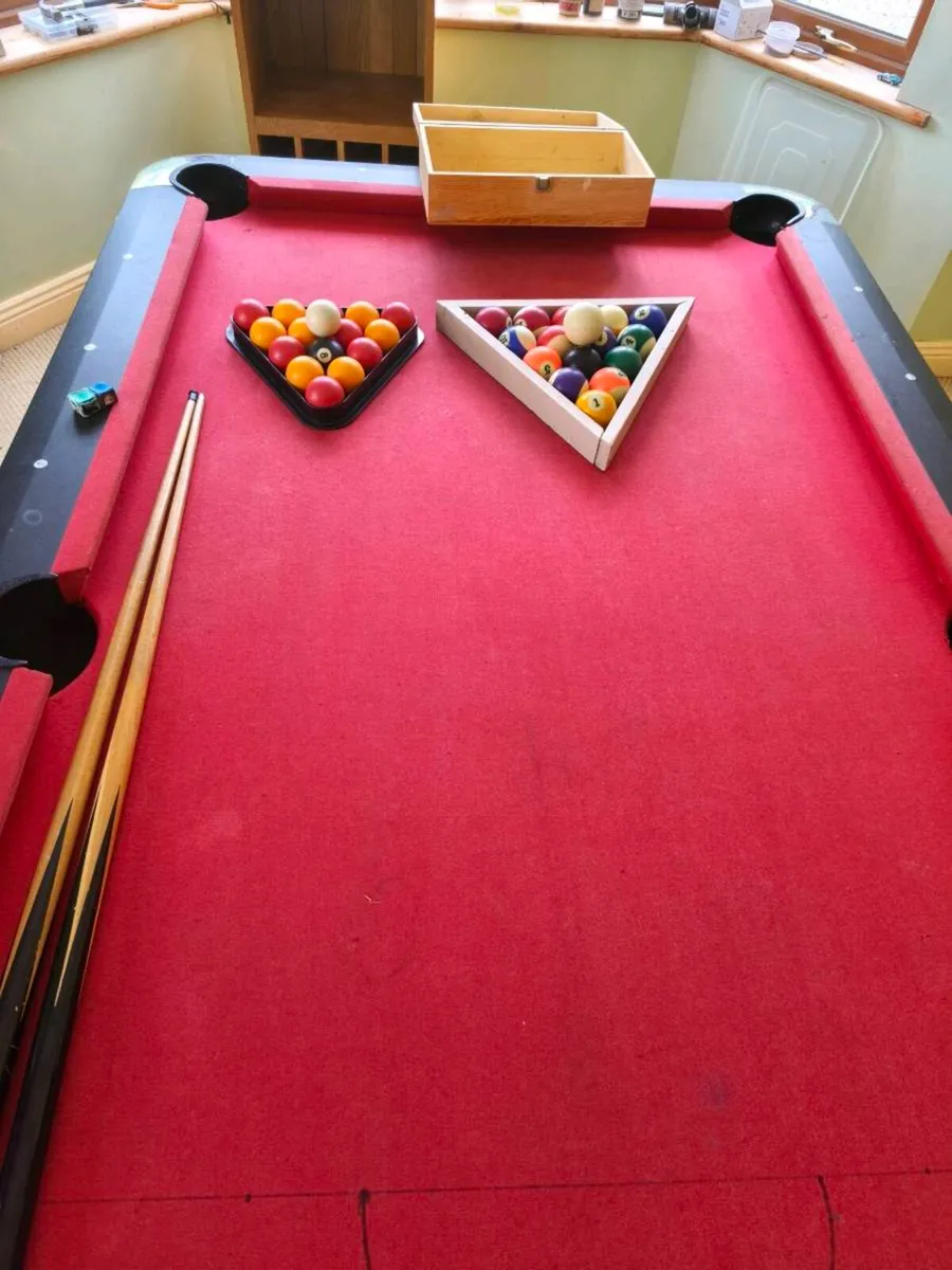 Pool table - Image 2