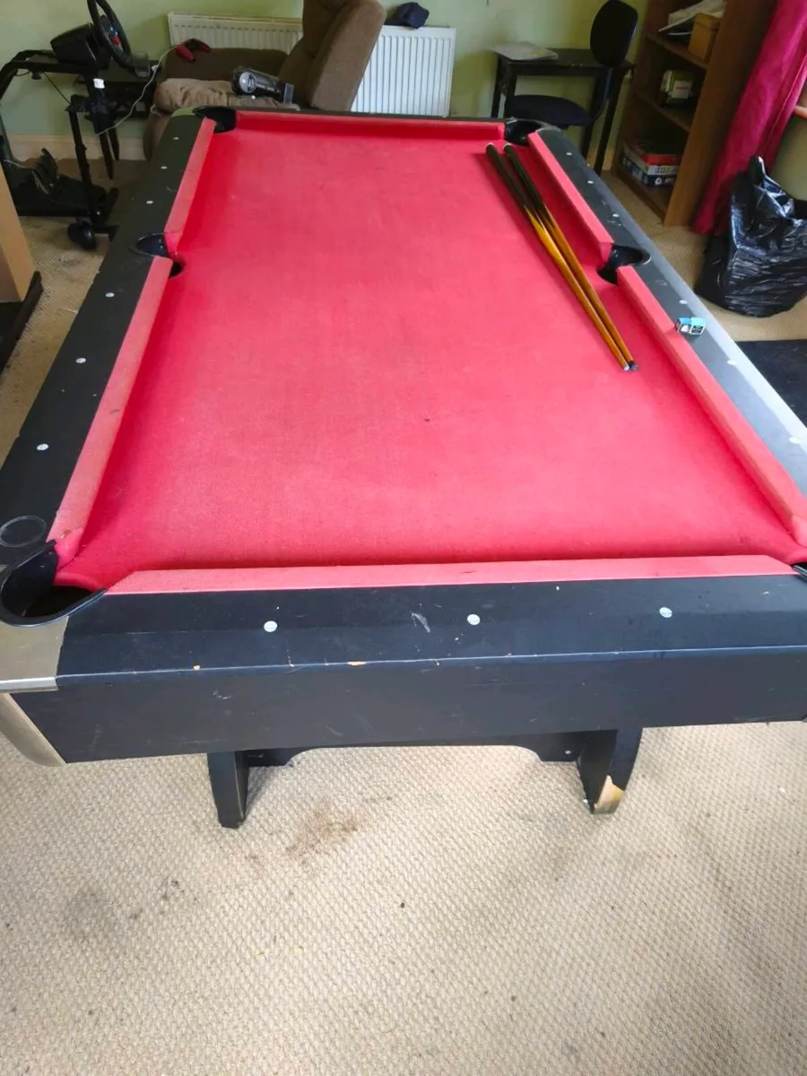 Pool table - Image 4