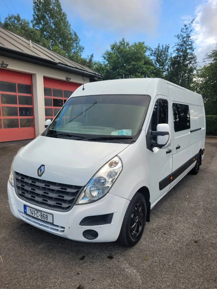Renault Master Campervan - Image 3