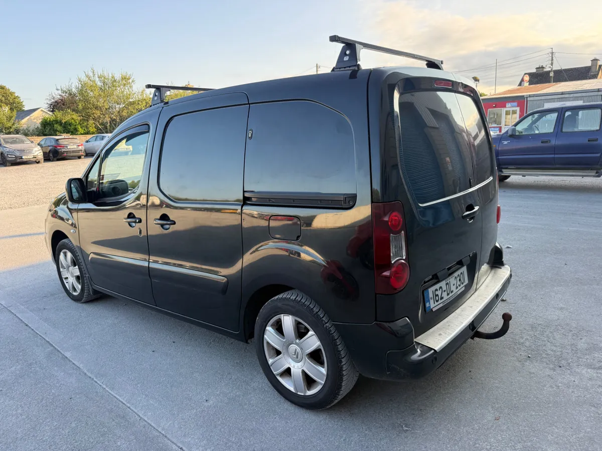 Citroen Berlingo 2016 Low KM Rear Reversing Camera - Image 4