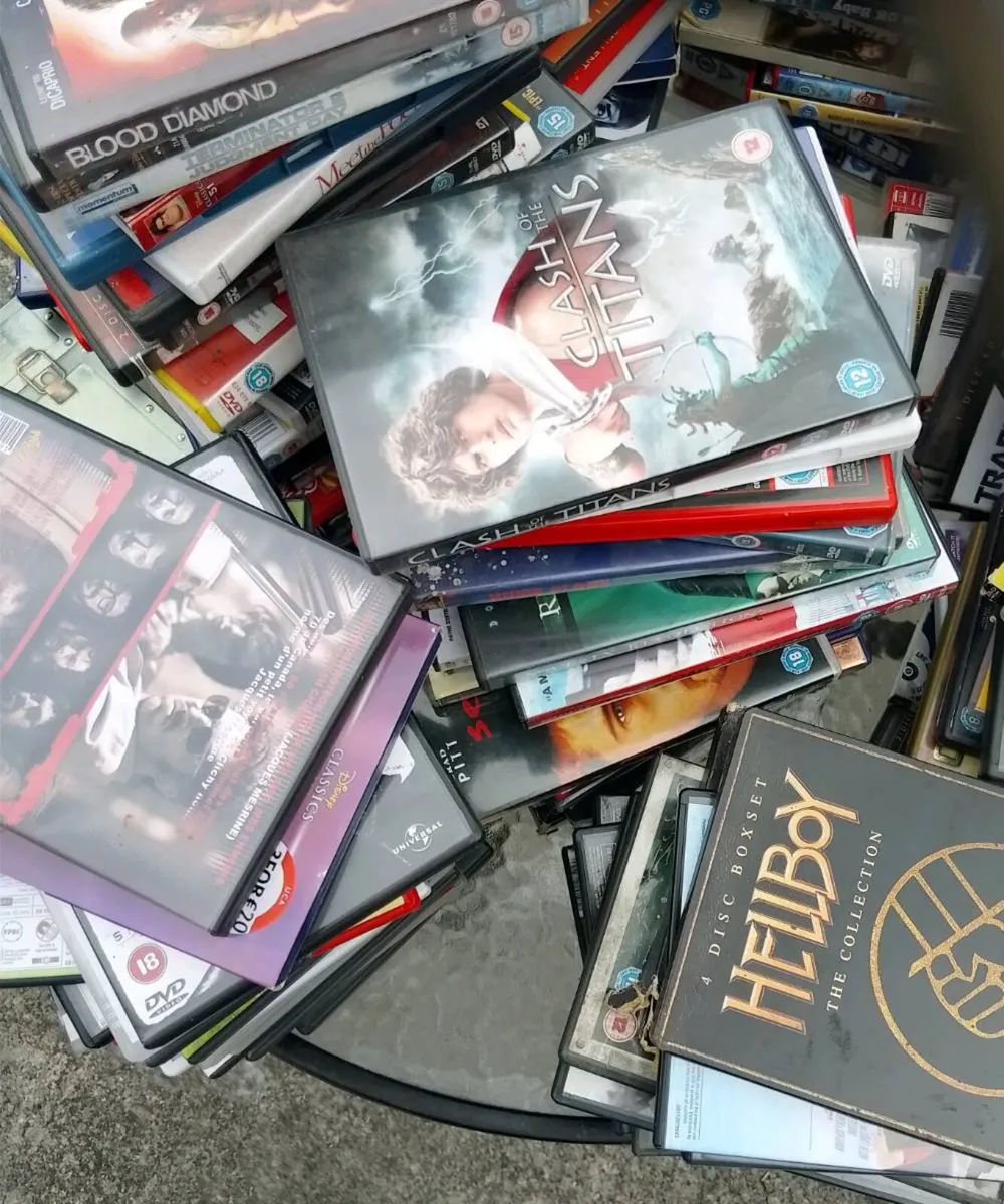 TV and dvds - Image 3