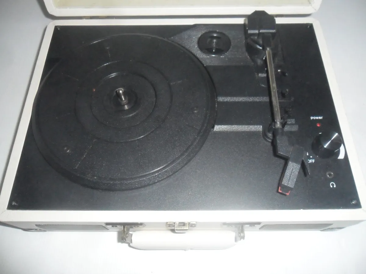 turntable - Image 2