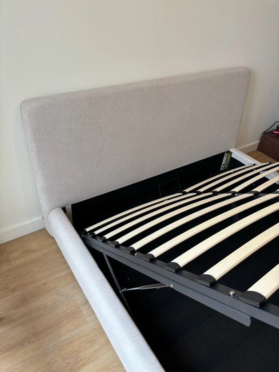 Sklum Bedframe **BRAND NEW** - Image 4