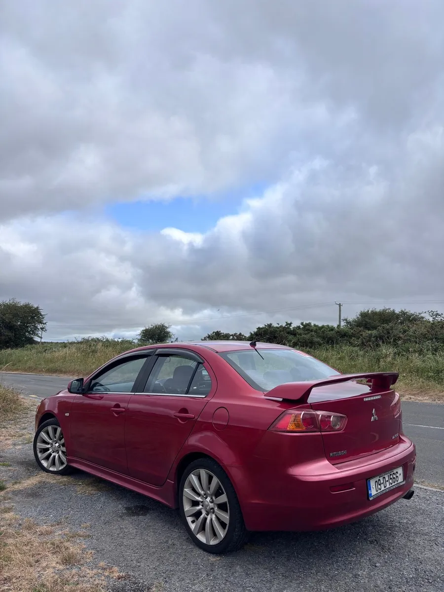 Mitsubishi lancer 4200 - Image 2