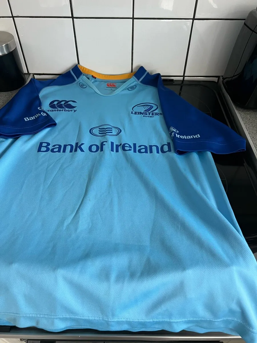 Mens Leinster jersey size M €20 - Image 1